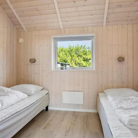 Сasa de vacaciones In With Sauna *