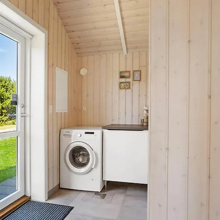 Дом отдыха In With Sauna Jerup